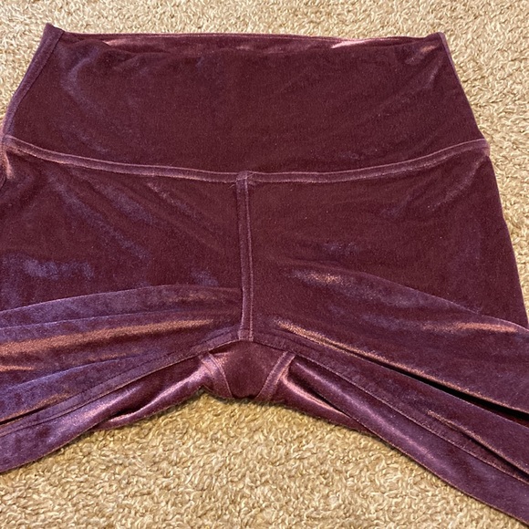 Lululemon Wunder Under Velvet Lounge Special Edition - Picture 6 of 9